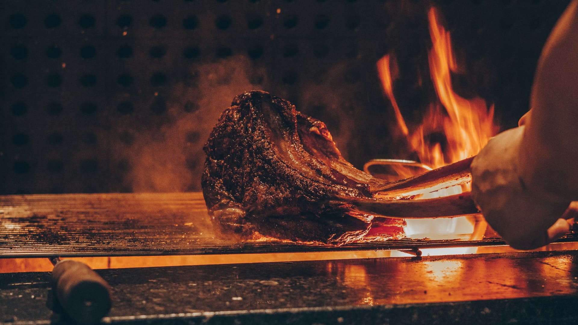 Char & Marrow, a dark and gold steakhouse site built by Worksite Studio
